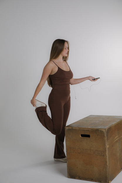 Essential Flared Leggins